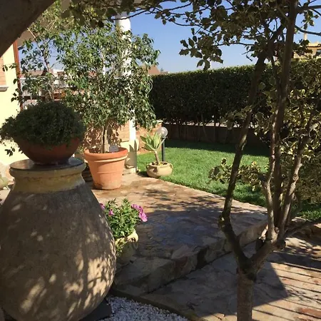 Martina Bed & Breakfast 3*